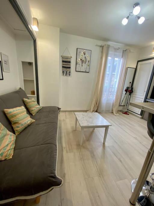 Jeanne D'Arc Apartment Руан Екстериор снимка