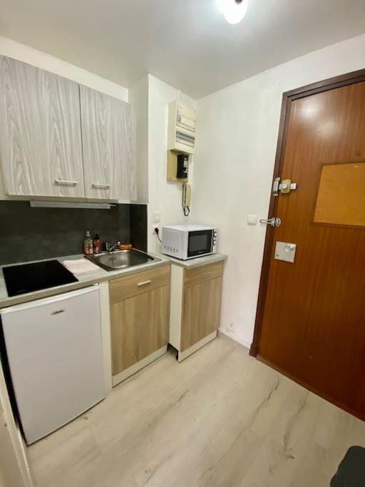 Jeanne D'Arc Apartment Руан Екстериор снимка