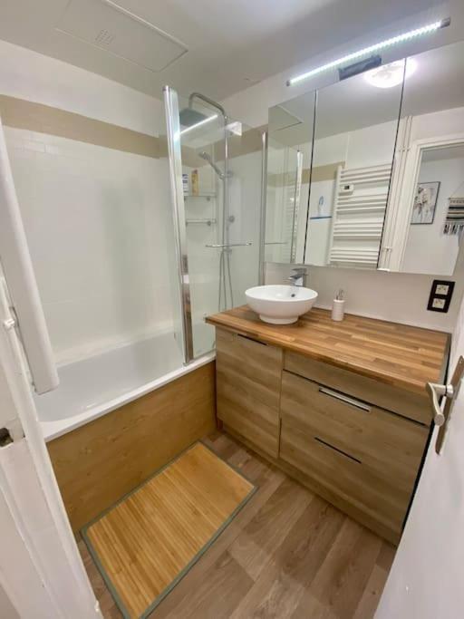 Jeanne D'Arc Apartment Руан Екстериор снимка